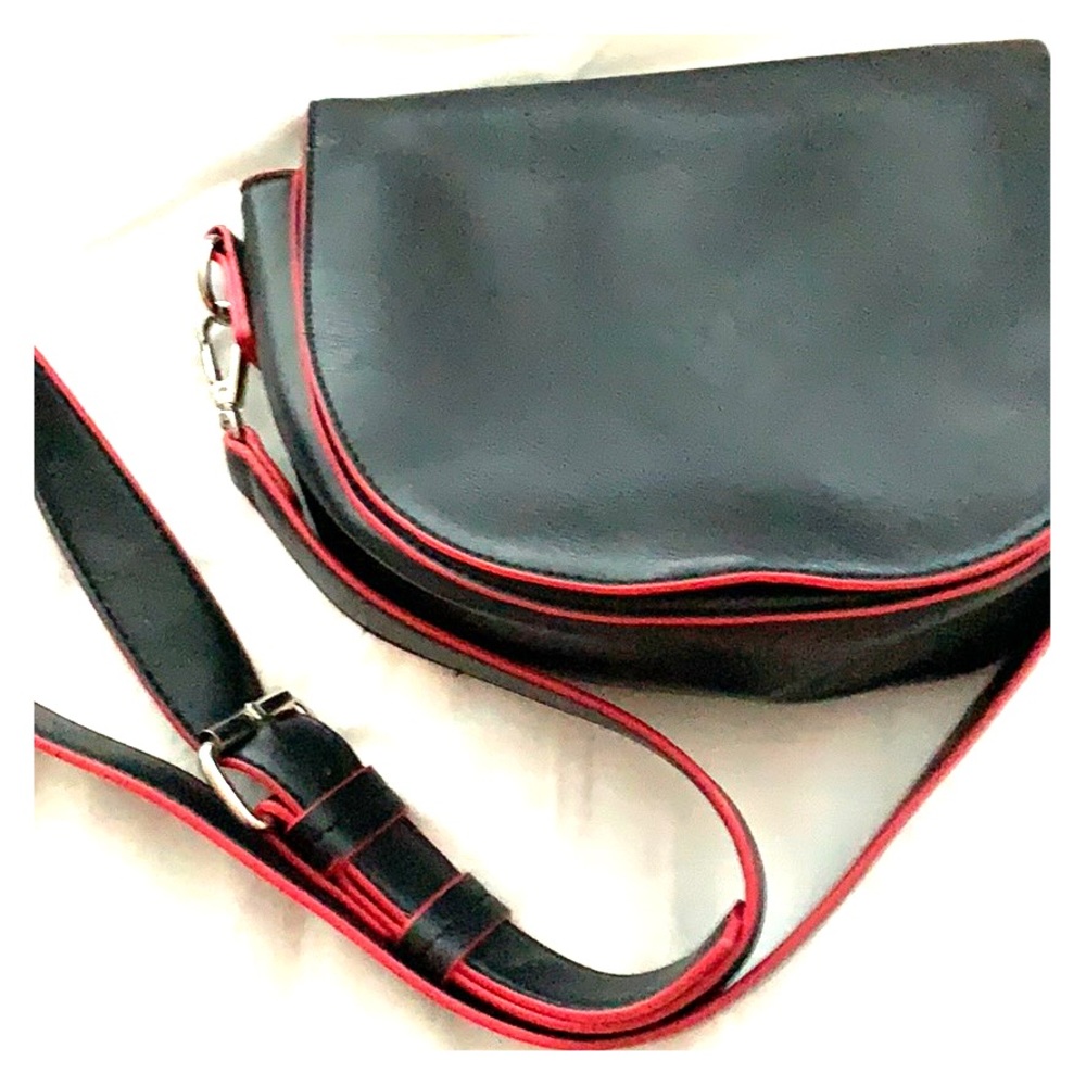 Hand bag